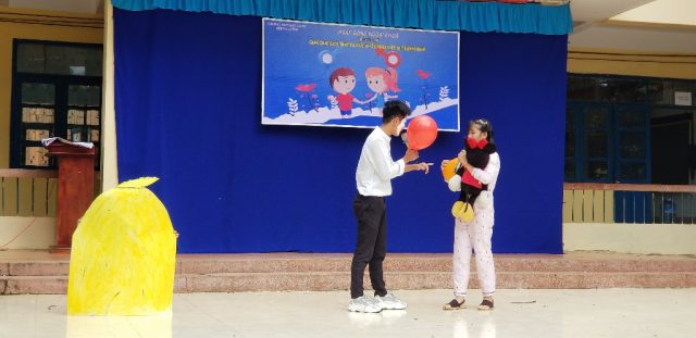 Hoạt động ngoại khóa Giới dục giới tính và Sức khỏe sinh sản vị thành niên năm học 2019-2020 Sinh hoạt ngoại khóa