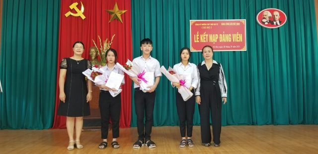 Chi bộ 2 kết nạp Đảng viên mới ngày 02/07/2021