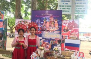 Trường THPT Ngô Gia Tự tổ chức lễ ra mắt câu lạc bộ Tiếng Anh và Ngày hội Văn hóa các quốc gia trên thế giới