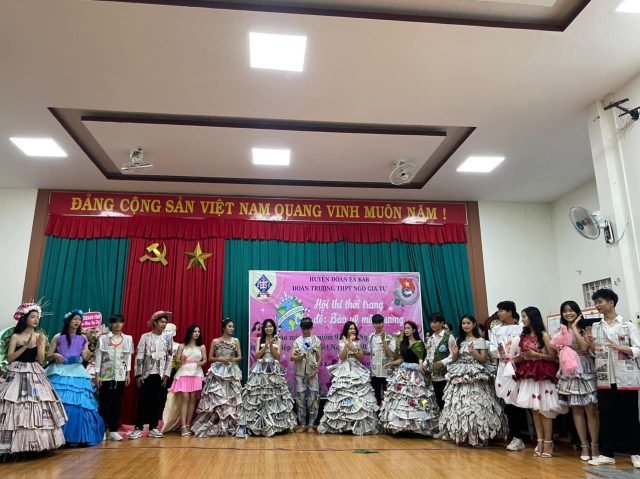 Hội thi Thiết kế thời trang với chủ đề “Tôn vinh vẻ đẹp người phụ nữ Việt Nam” chào mừng 93 ngày thành lập Hội LHPN Việt Nam 20/10