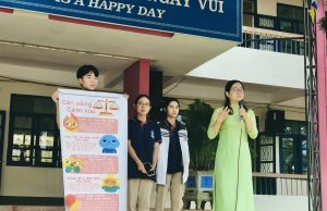 Trường THPT Ngô Gia Tự tổ chức sinh hoạt dưới cờ với chủ đề “Bạn làm chủ cảm xúc như thế nào?”