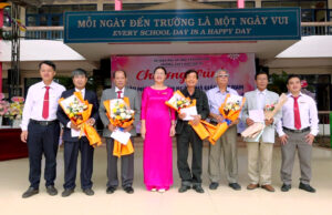 Trường THPT Ngô Gia Tự tổ chức chương trình chào mừng 42 năm ngày Nhà giáo Việt Nam 20/11